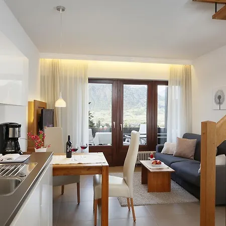 Pension Riedingerhof Meran Zimmer foto